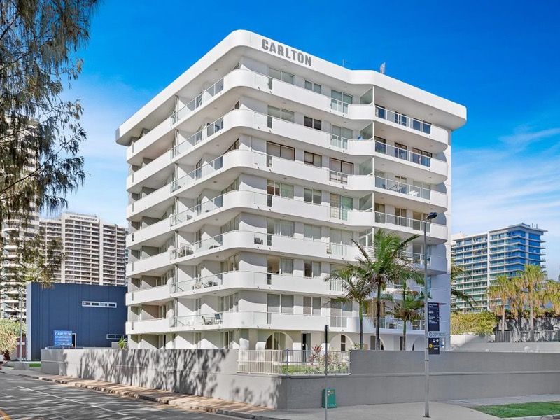 gold-coast-carlton-apartments